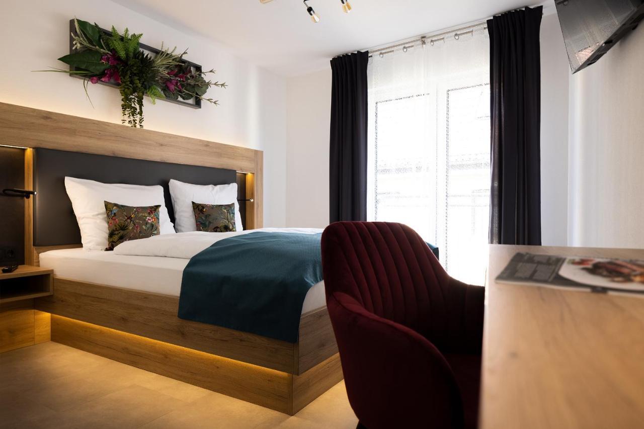 Bed And Breakfast - Homburg Am Main 외부 사진