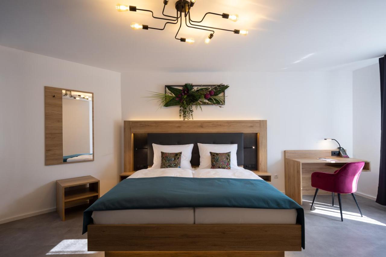 Bed And Breakfast - Homburg Am Main 외부 사진